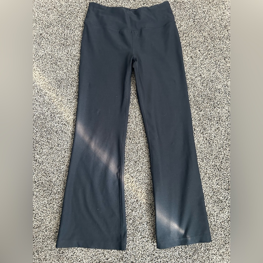 Black Mondetta Flared yoga Leggings Large - Picture 1 of 4